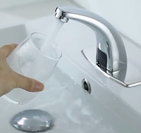 Mélangeur de lavabo électrique de robinet automatique en cuivre moderne de haute technologie divers robinet de capteur en alliage avancé largement utilisé