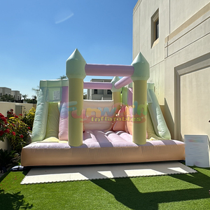 Castillo inflable combinado para fiestas infantiles al aire libre, con tobogán doble, en colores pastel. - Product Image 2