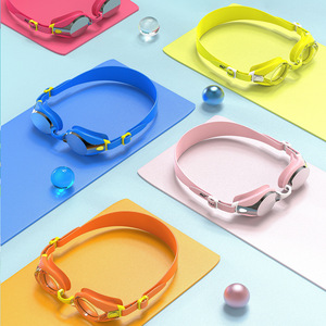 Gafas de natación para niños Whale de 4 a 15 años, lentes de PC antivaho, equipo de entrenamiento profesional para niños y niñas - Product Image 3