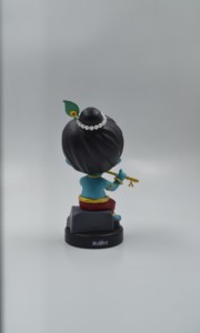 Bobblehead Bansuri Krishna es un animal lindo y juguetón, perfecto para el tablero de tu coche, la oficina o la decoración del hogar. - Product Image 3