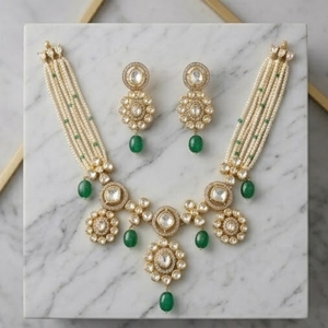 Conjunto de Collar con Cuentas Kundan de Plata 925 y Piedra Verde, Joyería Nupcial con Pendientes para Bodas y Fiestas - Product Image 2