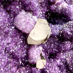 Vente en gros de grande cathédrale d'améthyste naturelle grotte d'améthyste en forme de dôme de guérison géode d'améthyste magnifique pour la géomancie de magasin - Product Image 4