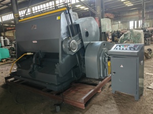 Draagbare Flatbed Kartonnen Stansmachine Voor Stans-Cutting Pizzadozen En Dozen Van Verschillende Vormen