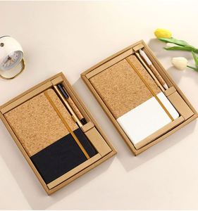 Ensemble cadeau de carnet en liège écologique Maxfree avec stylo, logo personnalisé, papeterie promotionnelle pour le bureau, l'école et les entreprises - Product Image 5