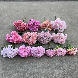 Stelo di Rosa Artificiale Rosa per Matrimoni e Decorazioni Domestiche - Vendita all'Ingrosso - Product Image 1