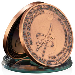 Moneda Conmemorativa Oficial de la NASA del Aterrizaje del Vehículo Explorador Mars Curiosity el 5 de Agosto de 2012, Bañada en Bronce - Product Image 2