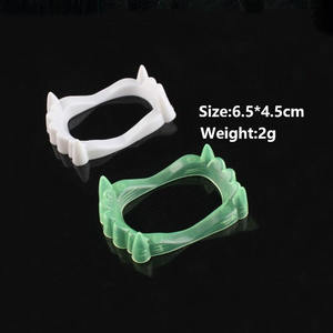 Crocs de <span class=keywords><strong>vampire</strong></span> qui brillent dans le noir <span class=keywords><strong>dents</strong></span> artificielles terrifiantes effrayantes pour Halloween pour farce et cosplay - Product Image 3