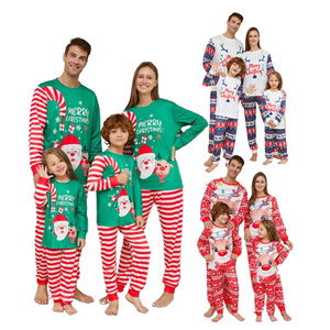 Nouveaux pyjamas de Noël personnalisés avec un ensemble de pyjamas de Noël rayés <span class=keywords><strong>rouge</strong></span> <span class=keywords><strong>et</strong></span> vert, pyjamas de Noël assortis pour la famille à manches longues - Product Image 1