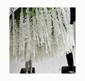 מכירה חמה באיכות גבוהה תקרת פרחים מלאכותית פרחוני תליית זרים וויסטריה גפנים למסיבת חתונה קישוט הבית