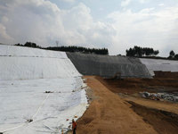 Géonet de drainage composite 3D HDPE pour la construction de sites d'enfouissement, de tunnels et de routes