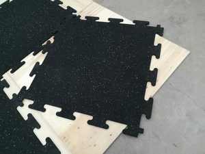 Precio de fábrica Equipo de gimnasio Alfombrilla de goma Crossfit Gimnasio Piso Enclavamiento Azulejo de goma - Product Image 2