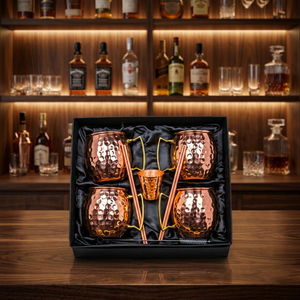 Ensemble de tasses Moscow Mule en cuivre martelé avec pailles et poignée, design classique, écologique, vaisselle isotherme pour fête, emballage cadeau - Product Image 1