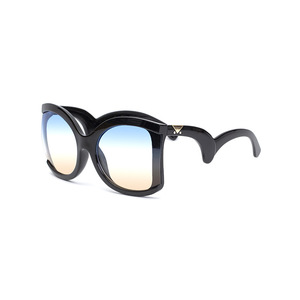 Kenbo <span class=keywords><strong>Lunettes</strong></span> Mode Nouveau Surdimensionné Femmes <span class=keywords><strong>Lunettes</strong></span> de Soleil <span class=keywords><strong>2022</strong></span> Dames Personnalité Grand Cadre Rétro <span class=keywords><strong>Tendance</strong></span> <span class=keywords><strong>Lunettes</strong></span> de Soleil - Product Image 4