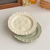 Assiettes à dessert en céramique haut de gamme, plats de service modernes et minimalistes, compatibles micro-ondes, pour une esthétique Instagram.