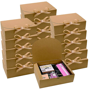 Caja de Regalo Pequeña de Cartón Marrón Personalizada con Logotipo de Empresa, Forro de Esponja Reciclable, Forma Cuadrada, Diseño en Relieve, Accesorios con Cinta - Product Image 1