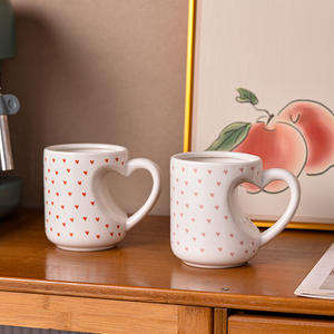 Mug créatif en porcelaine céramique pour le bureau, écologique, rouge/rose, pour café et thé, idéal pour le thé de l'après-midi - Product Image 3
