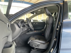 Voitures d'<span class=keywords><strong>occasion</strong></span> parfaites : <span class=keywords><strong>Volvo</strong></span> <span class=keywords><strong>XC60</strong></span> B5 ULTIMATE BRIGHT 2023, SUV prêt à être expédié - Product Image 3