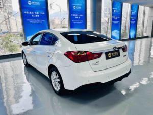 Voitures d'<span class=keywords><strong>occasion</strong></span> à vendre en Chine, <span class=keywords><strong>KIA</strong></span> K3 2015 d'<span class=keywords><strong>occasion</strong></span> à prix abordable avec moteur 1.6L, berline économique et durable pour le quotidien - Product Image 5