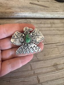 Pendentif Thunderbird en argent sterling fait main avec turquoise de la montagne du Sonoran, plus vert, signé Nizhoni, bijoux du sud-ouest - Product Image 4