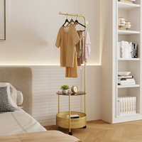 Porte-vêtements métallique sur pied et armoire de chevet combinés, directement de l'usine, étagère de rangement mobile de luxe léger