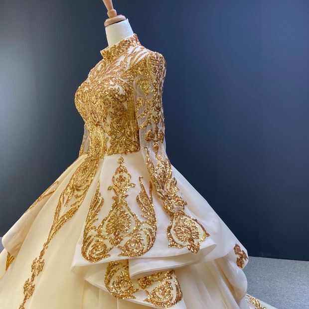 Luxury Full Sleeve Gold Sequins Lace Wedding Dress Big Ball Wedding Bridal  Gowns Gold Party Dresses