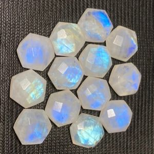 Piedra Lunar Natural en Forma Hexagonal, Calidad AAA+, Facetada, Corte Checker de un Solo Lado, Pulida a Mano, Multifuego, para Joyería - Product Image 5