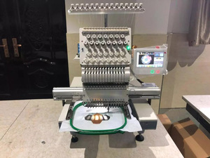 Máquina de Bordar Computarizada QK-1201 de Precio Económico, de Una Cabeza y 12 Agujas, Sistema Dahao - Product Image 4