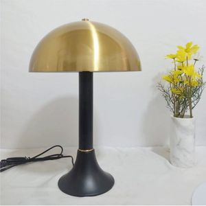 Lampe de bureau de chambre d'enfant créative et à la mode italienne personnalisée Memphis <span class=keywords><strong>parapluie</strong></span> coloré chambre lampe de bureau de chevet - Product Image 3