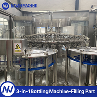 Hoog rendement 3-in-1 waterafvulmachine XGF32-32-10 16000-17000BPH met uniforme, zeer nauwkeurige vultechniek