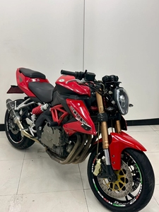 Bennali Huanglong 600 - Motocicleta Deportiva <span class=keywords><strong>de</strong></span> Gasolina <span class=keywords><strong>de</strong></span> <span class=keywords><strong>Segunda</strong></span> <span class=keywords><strong>Mano</strong></span>. Acabado <span class=keywords><strong>de</strong></span> Pintura Original. Garantía <span class=keywords><strong>de</strong></span> Calidad. - Product Image 4