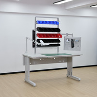 Poste de travail ESD DETALL Laboratory avec bras de moniteur et accessoires d'assemblage électronique pour la fabrication d'électronique
