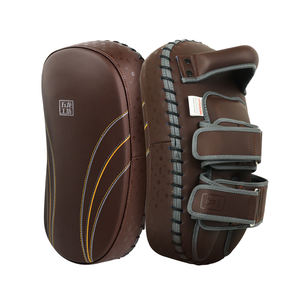 Guanti da Passata in Pelle Bovina più Venduti del 2024 per Muay Thai, Pao Curvi per Boxe con Logo Personalizzato - Product Image 5