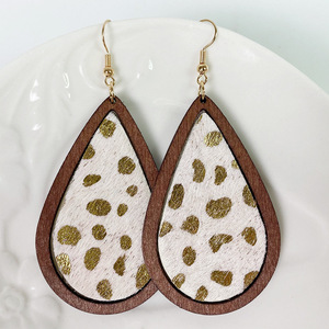 Boucles d'oreilles en cuir mode goutte en forme de léopard imprimé vache pendentif boucles d'oreilles pour femmes Uionen 2307 - Product Image 2