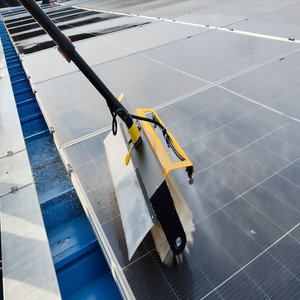 Intersolar per il pannello <span class=keywords><strong>Multifit</strong></span> solare del Robot del pulitore a secco/acqua di lavaggio del pannello fotovoltaico PV del dispositivo del macchinario di pulizia del pannello - Product Image 4