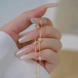 <span class=keywords><strong>Collier</strong></span> Minimaliste en Gros avec Pendentif Fleur, Chaîne à Maillons Trèfle à Quatre Feuilles en Moissanite 3.0mm 0.1ct Couleur D VVS1 pour Femmes - Product Image 5