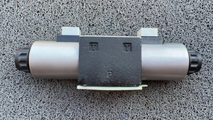 Vendite calde DHI DHE DKI <span class=keywords><strong>DKE</strong></span> DHE-0714 110AC DHE-0710 230AC DHE-0713/WP DC 20 valvola a solenoide direzionale distributore idraulico - Product Image 5
