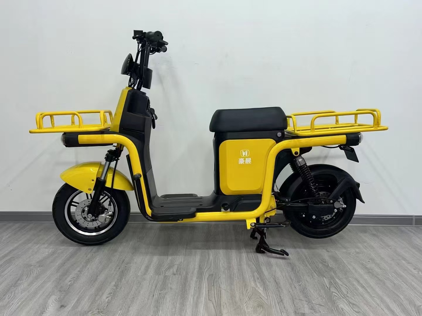 Jaune