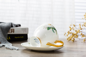 Elegante Juego de Tazas y Platos de Porcelana Fina Estilo Británico, Vajilla de Lujo para Bodas, Hogar y Restaurantes, Venta al por Mayor con Caja de Regalo - Product Image 2