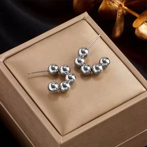 Pendientes de Aro con Cuentas en Forma de C, de Acero Inoxidable, Chapados en Oro de 18k, Antideslustre, Sencillos y Personalizados, para Mujer, Moda 2024 - Product Image 2