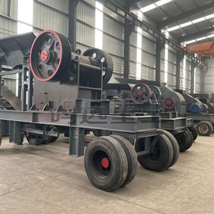 Concasseur à mâchoires portable, machine de concassage de pierres, capacité maximale de 15 tonnes/h avec moteur AC pour granit, basalte, calcaire - Product Image 1