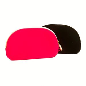 Custom Candy Color Beauty Cosmetic Silicone Bag Cosmetics Zipper Shell-shaped <b>Make</b> <b>up</b> <b>Pouch</b> Bag - Product Image 3