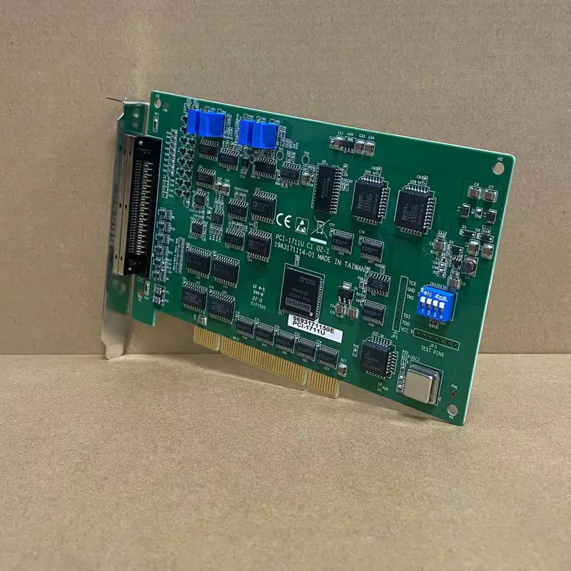 Advantech 12-bit çok fonksiyonlu evrensel PCI kartı 12-bit A/D dönüştürücü ile bir örnek oranı kadar 100kHz PCI-1711U-CE