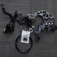 Support de frein arrière à double étrier Sur-Ron Ultra Bee LBX en aluminium CNC 7075 avec repose-pieds intégré renforcé pour vélo électrique haute performance