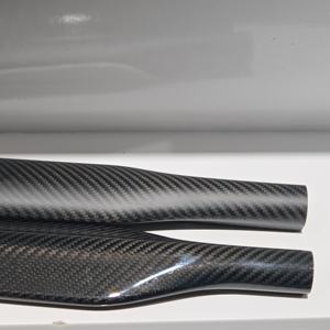 Tubes de pêche en fibre de carbone personnalisés - Étanches, résistants aux pulvérisations de sel - Supports de pêche portables et légers - Product Image 1