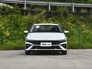 Nouvelle Hyundai Elantra <span class=keywords><strong>LUX</strong></span> 1.5L CVT Édition Premium 2023, berline essence avec caméra de recul et toit ouvrant, compacte, pour l'exportation - Product Image 2