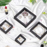 Boîte de suspension transparente en gros avec cadre en film PE, film PE transparent avec anneau coulissant, emballage pour présentoir à bijoux
