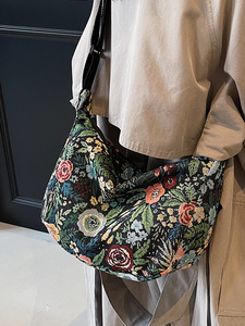 Bolso Bandolera de Gran Capacidad Estilo Bohemio Vintage para Mujer con Cierre y Correa Única, Nuevo, Moderno, Versátil y de Nicho - Product Image 3
