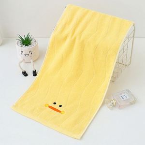 Serviettes de toilette pour enfants en coton 100% uni, antimicrobiennes, pour la salle de bain, ensemble de serviettes brodées pour enfants, vente en gros - Product Image 3