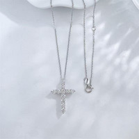 Collier Pendentif Croix en Platine Pt950 avec Diamant de Laboratoire, Bijou Fin Ajustable pour Femme, Charme Féminin