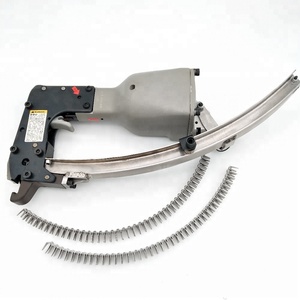 Pistola Neumática para Clips de Fijación Serie M87 con Herramienta de Fijación Neumática Hartco para Hacer Trampas, Cercas y Jaulas - Product Image 6